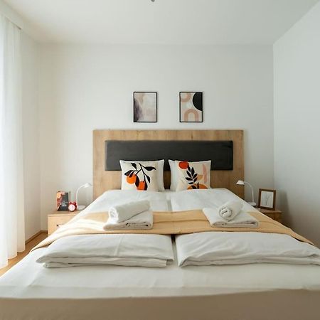 Sunny 1Br Home With Balcony By Hm Vienne Extérieur photo